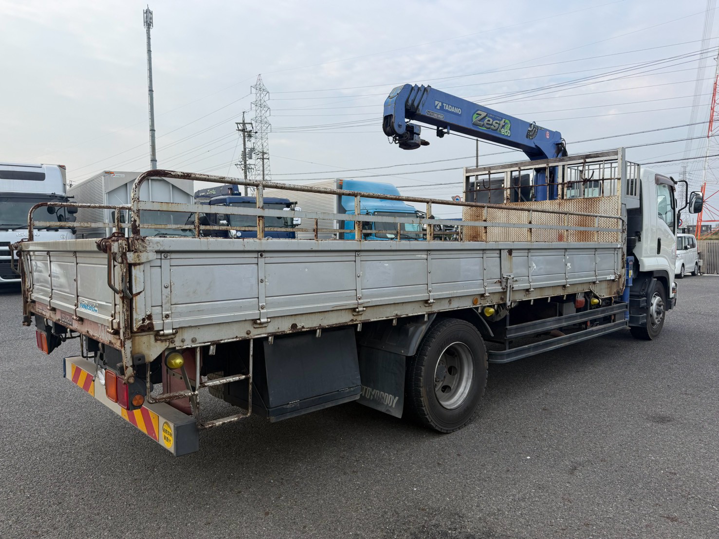 いすゞ 中型増トン標準  クレーン４段 LKG-FTR90S2